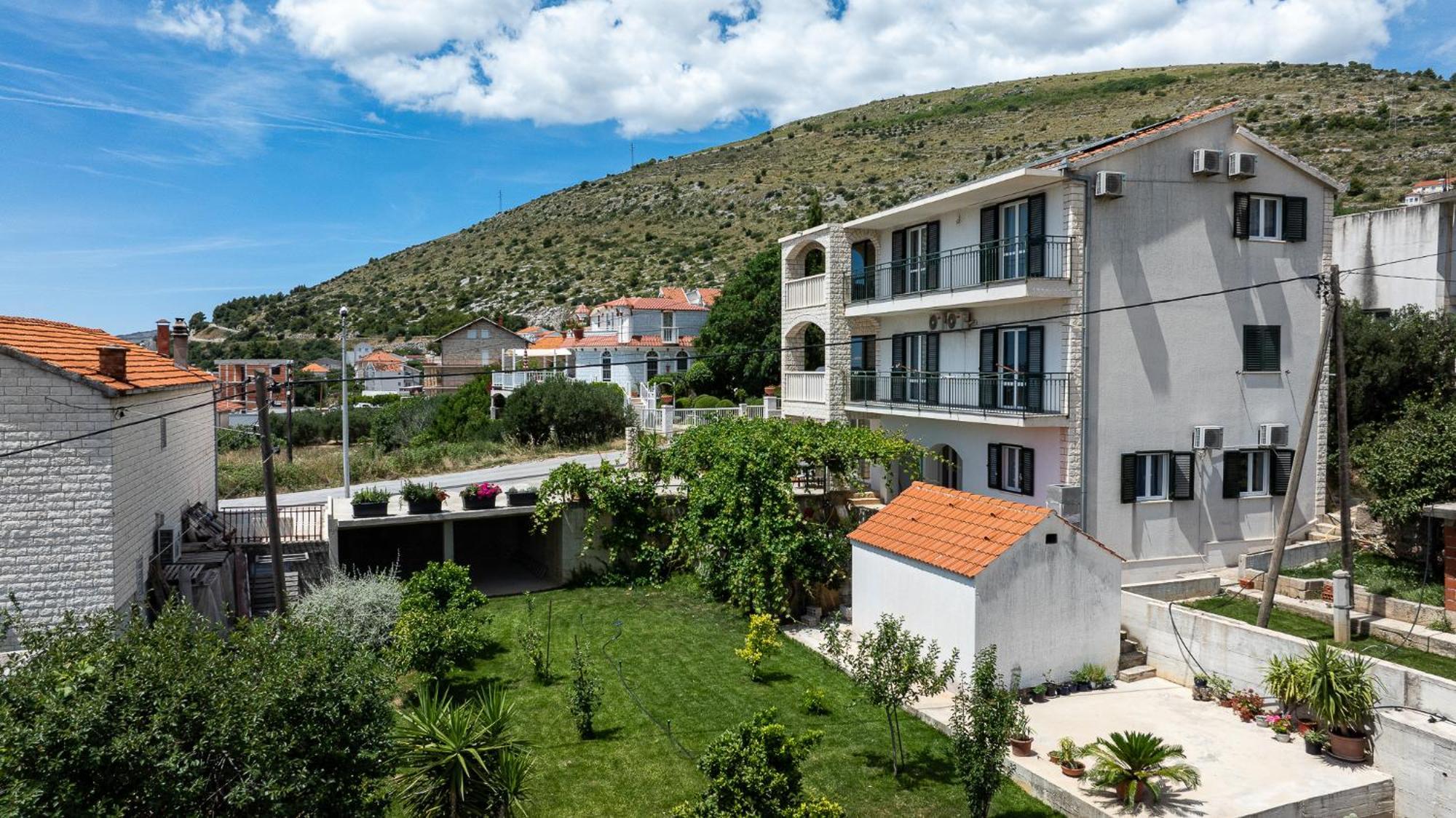 Apartments Eva Trogir Buitenkant foto
